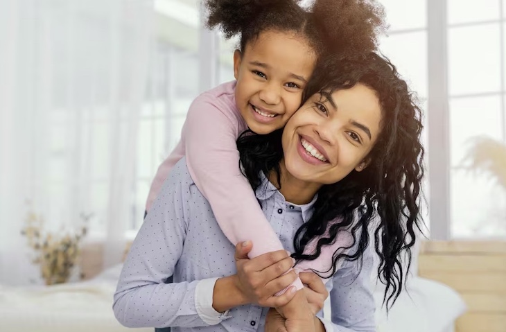 Surpreenda sua mãe com os melhores presentes de Dia das Mães por preços incríveis Image by prostooleh on Freepik